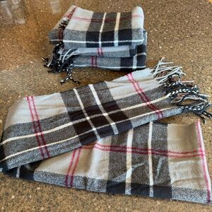 NEW Dockers Plaid Scarf in Gray and Black with Red Accents